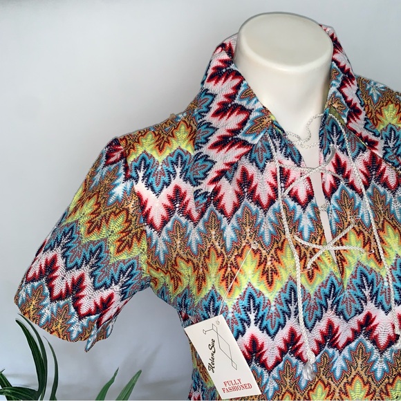 w o w :: Deadstock 60s! Vintage Mod Dagger Collar Flame Crochet Knit Top - Picture 10 of 13